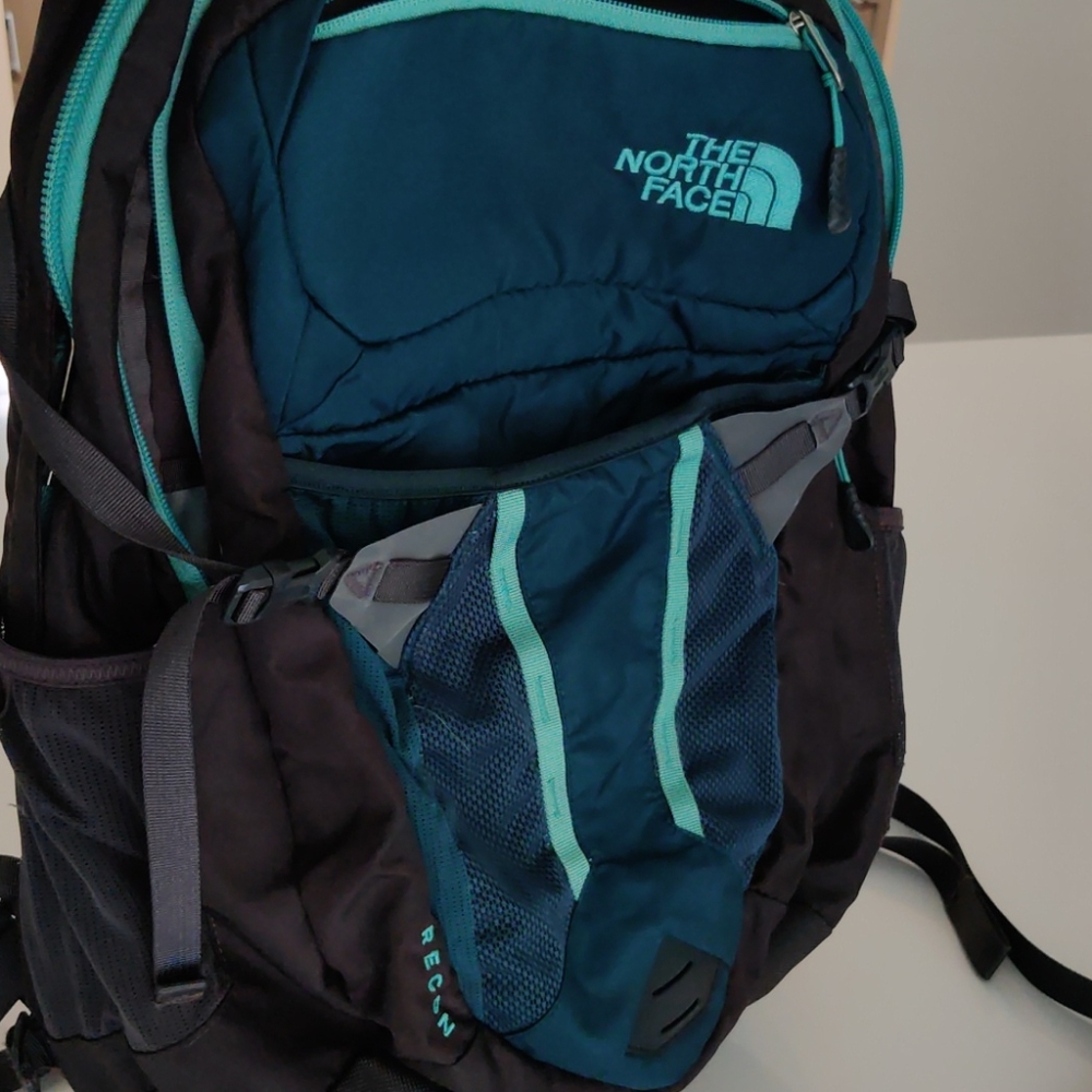 THE NORTH FACE BACKPACK - RECON